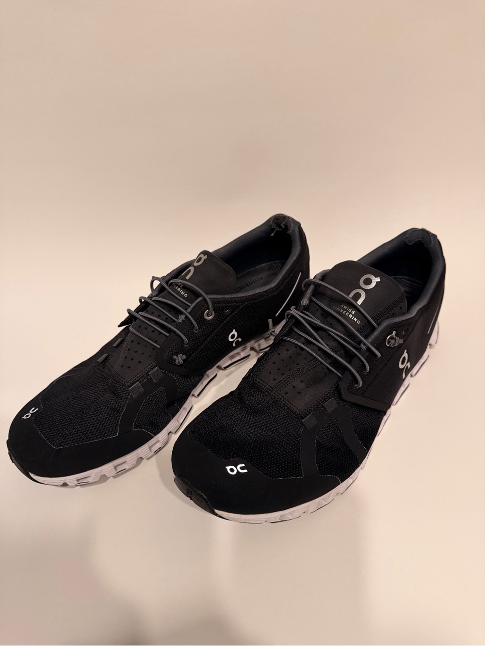 On Running Men’s Athletic Sneakers — Black/White size 12 fair condition